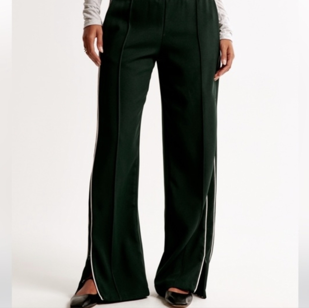 NEW W/Tags Abercrombie & Fitch Pull-On Track Pants Wide Leg Dark Green XXS